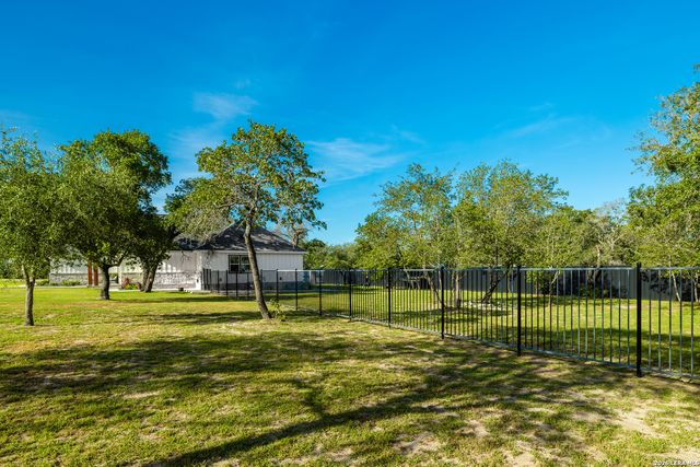 240 Eaglerock, Poteet, TX 78065