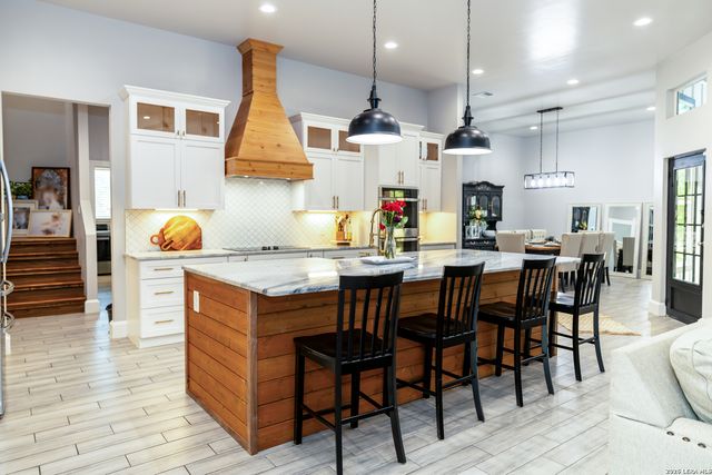 240 Eaglerock, Poteet, TX 78065