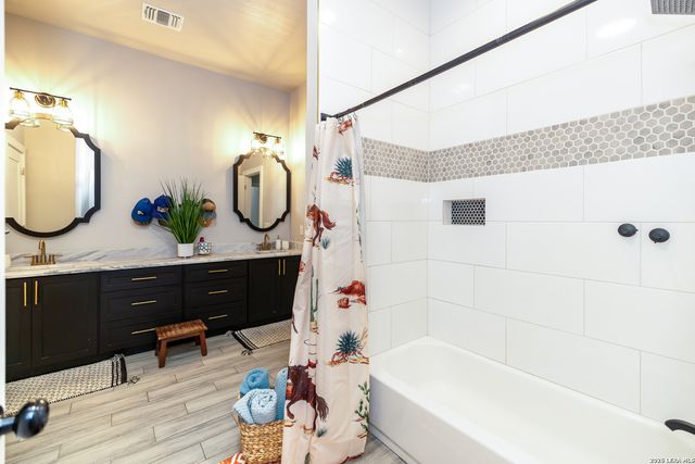 240 Eaglerock, Poteet, TX 78065