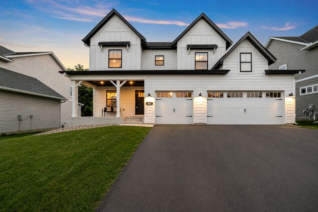 107 Maple Terrace, Waconia, MN 55387