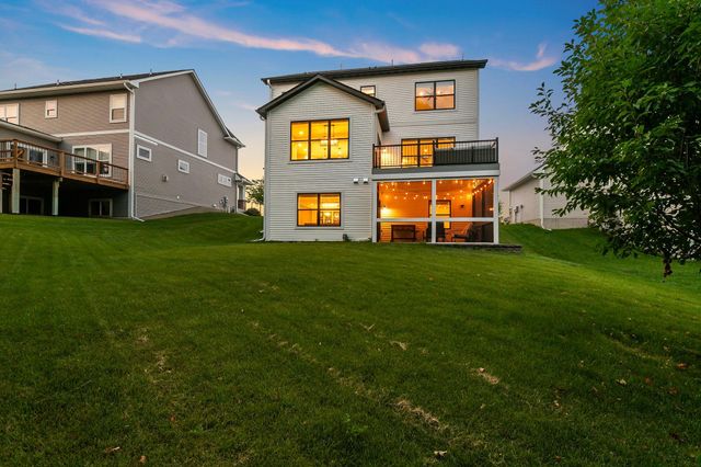 107 Maple Terrace, Waconia, MN 55387