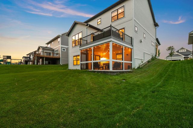 107 Maple Terrace, Waconia, MN 55387