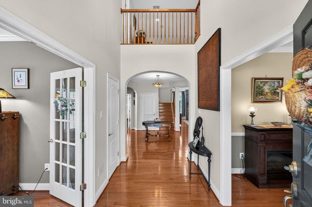 157 LOUISA BEALL LN, Charles Town, WV 25414