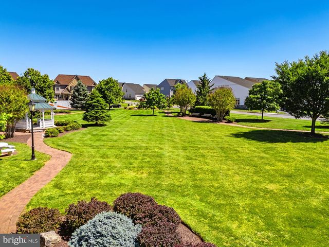 157 LOUISA BEALL LN, Charles Town, WV 25414