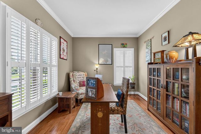 157 LOUISA BEALL LN, Charles Town, WV 25414