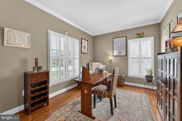 157 LOUISA BEALL LN, Charles Town, WV 25414