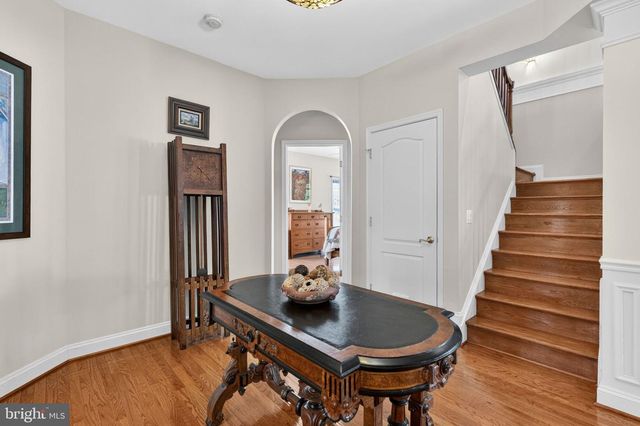 157 LOUISA BEALL LN, Charles Town, WV 25414
