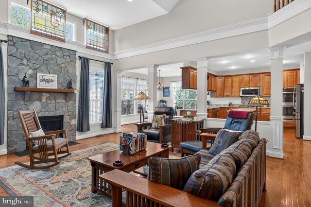 157 LOUISA BEALL LN, Charles Town, WV 25414