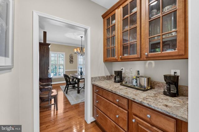 157 LOUISA BEALL LN, Charles Town, WV 25414