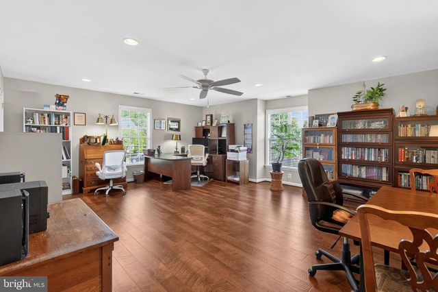 157 LOUISA BEALL LN, Charles Town, WV 25414