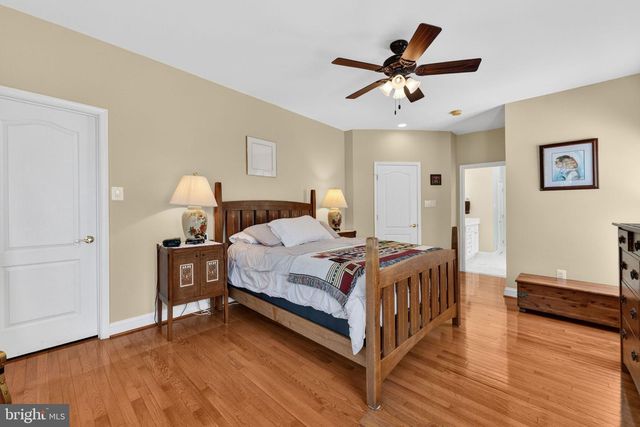 157 LOUISA BEALL LN, Charles Town, WV 25414