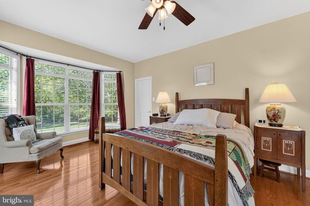 157 LOUISA BEALL LN, Charles Town, WV 25414