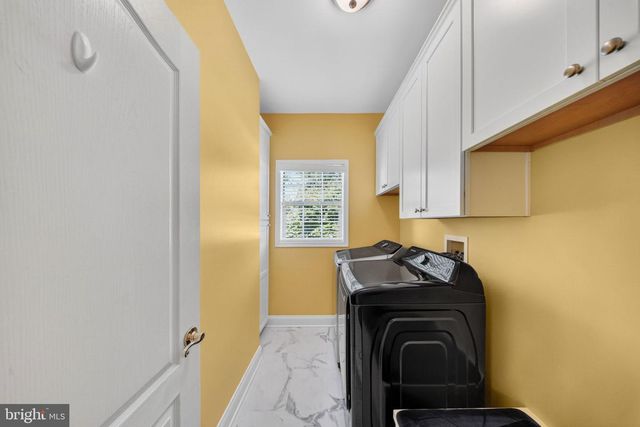 157 LOUISA BEALL LN, Charles Town, WV 25414