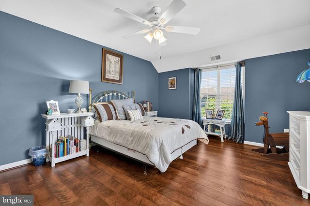 157 LOUISA BEALL LN, Charles Town, WV 25414