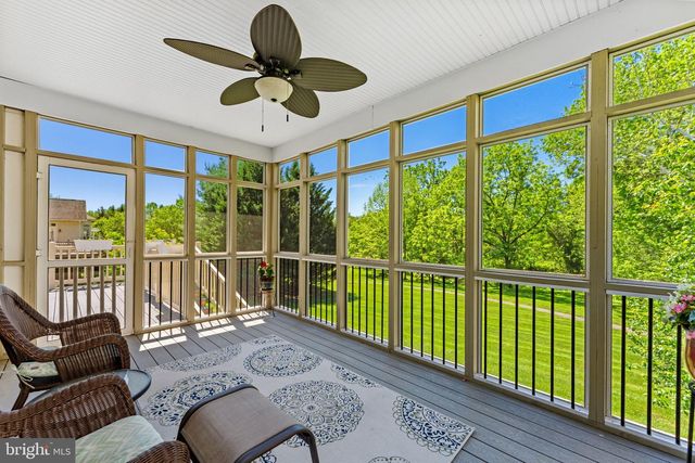157 LOUISA BEALL LN, Charles Town, WV 25414