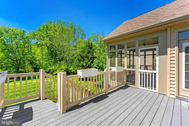 157 LOUISA BEALL LN, Charles Town, WV 25414
