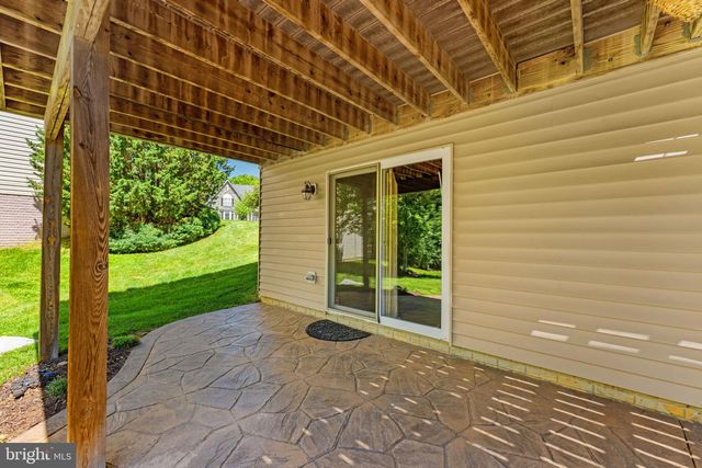 157 LOUISA BEALL LN, Charles Town, WV 25414
