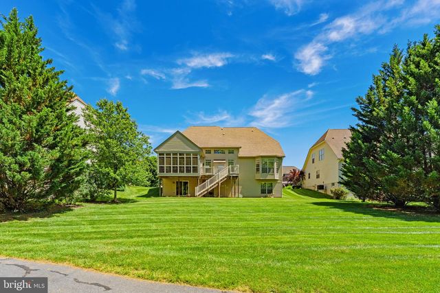 157 LOUISA BEALL LN, Charles Town, WV 25414