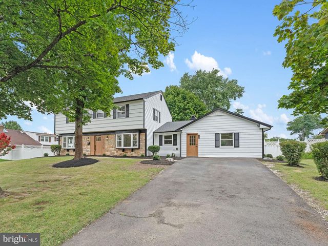 126 TIFFANY LN, Willingboro, NJ 08046
