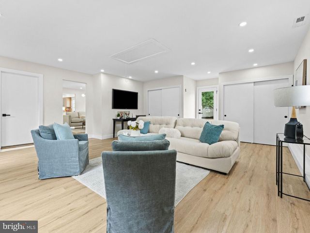126 TIFFANY LN, Willingboro, NJ 08046