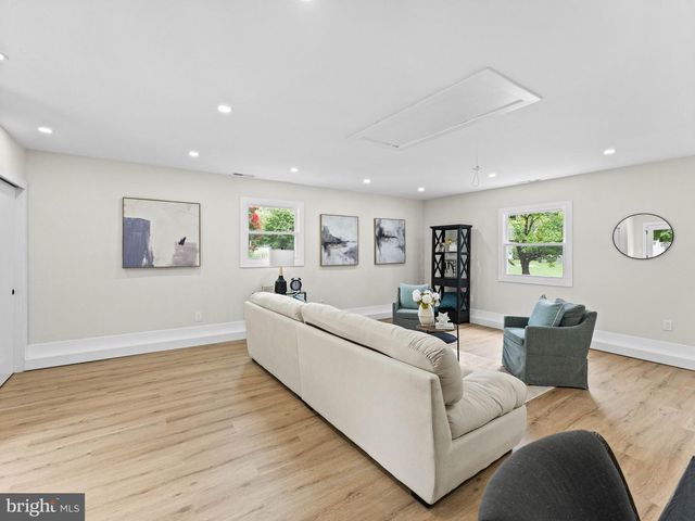 126 TIFFANY LN, Willingboro, NJ 08046