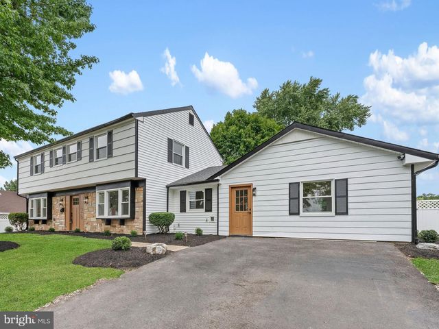 126 TIFFANY LN, Willingboro, NJ 08046