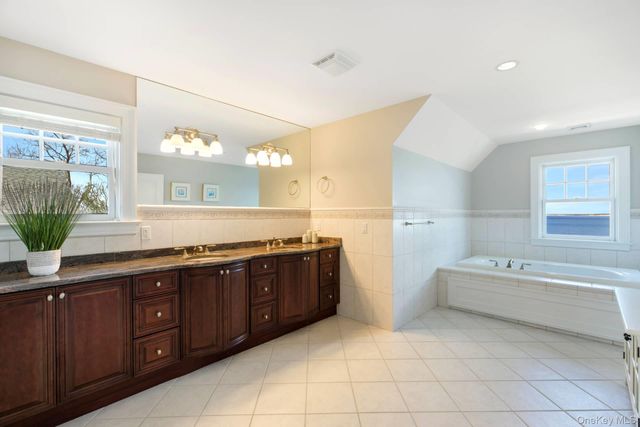 7225 Nassau Point Road, Cutchogue, NY 11935