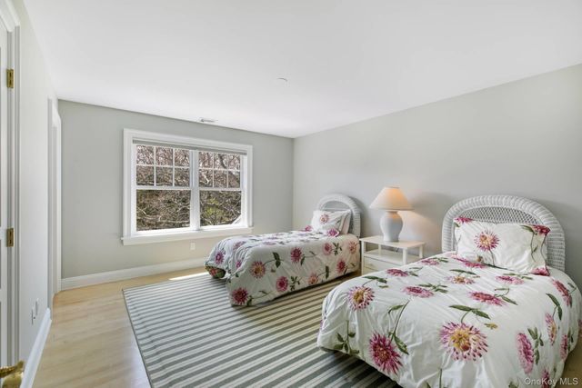 7225 Nassau Point Road, Cutchogue, NY 11935