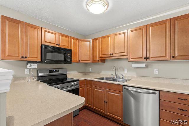 2430 Charente Drive, Maryland Heights, MO 63043