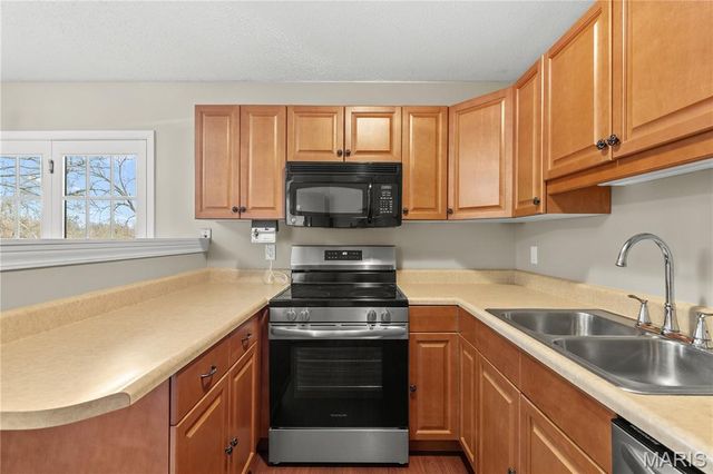 2430 Charente Drive, Maryland Heights, MO 63043