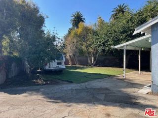 11920 N Park Avenue, Los Angeles, CA 90066