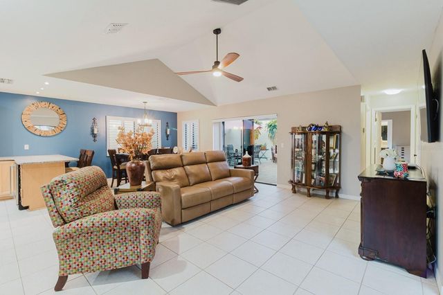 4603 STONEHAVEN PLACE, New Port Richey, FL 34652