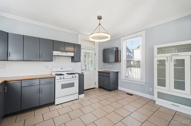 6009 Erie Avenue, Cincinnati, OH 45227