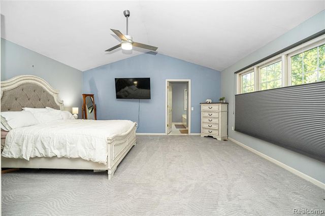 4987 Arbor Court, West Bloomfield, MI 48324