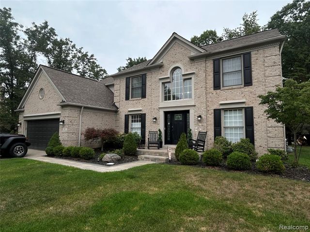 4987 Arbor Court, West Bloomfield, MI 48324