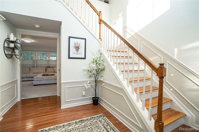 4987 Arbor Court, West Bloomfield, MI 48324