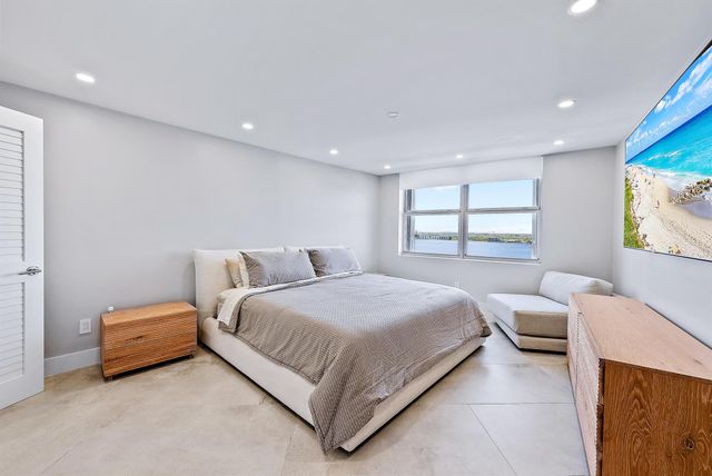 5200 N Ocean Drive 2003, Singer Island, FL 33404