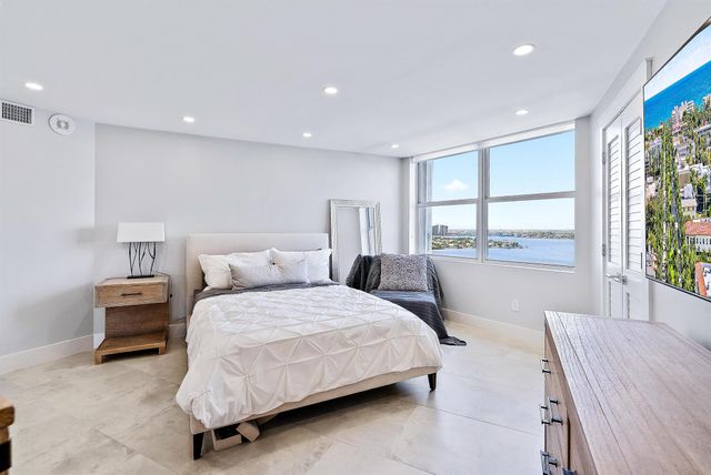 5200 N Ocean Drive 2003, Singer Island, FL 33404