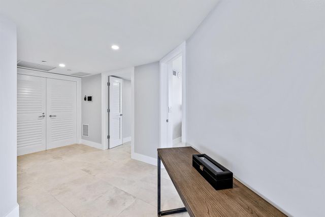 5200 N Ocean Drive 2003, Singer Island, FL 33404