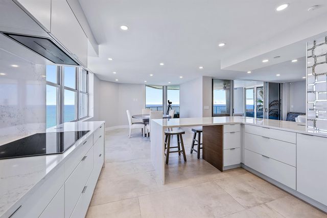 5200 N Ocean Drive 2003, Singer Island, FL 33404