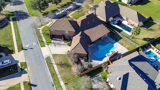 100 Stone Creek Cove, Lafayette, LA 70508