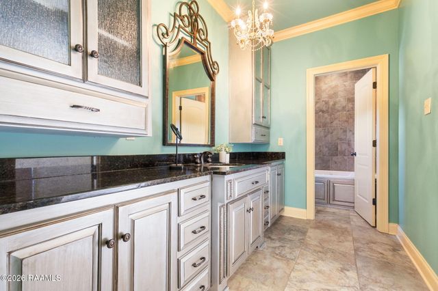 100 Stone Creek Cove, Lafayette, LA 70508