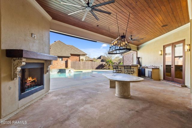 100 Stone Creek Cove, Lafayette, LA 70508