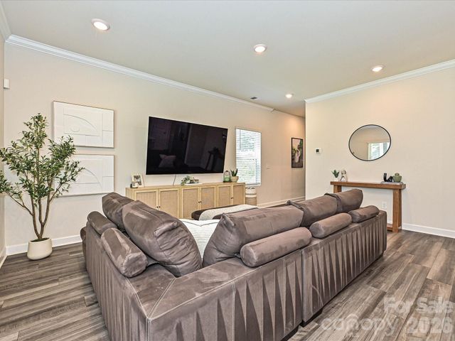 11202 Broadbent Court, Charlotte, NC 28278