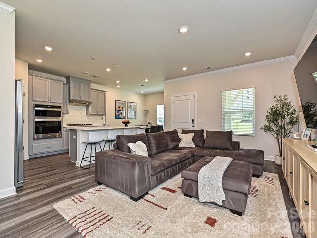 11202 Broadbent Court, Charlotte, NC 28278