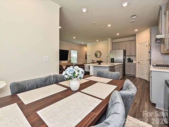 11202 Broadbent Court, Charlotte, NC 28278