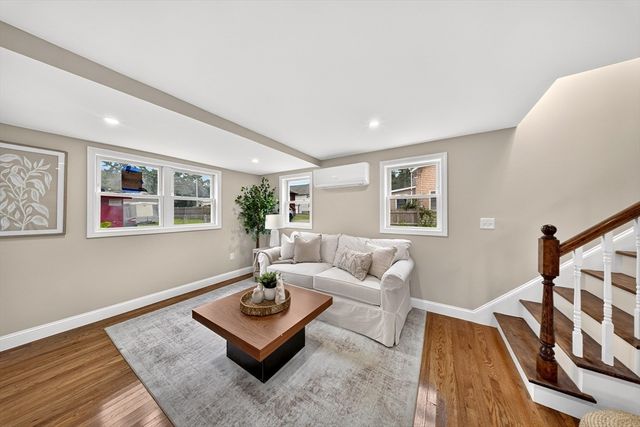 11 S Berryman St, Westport, MA 02790