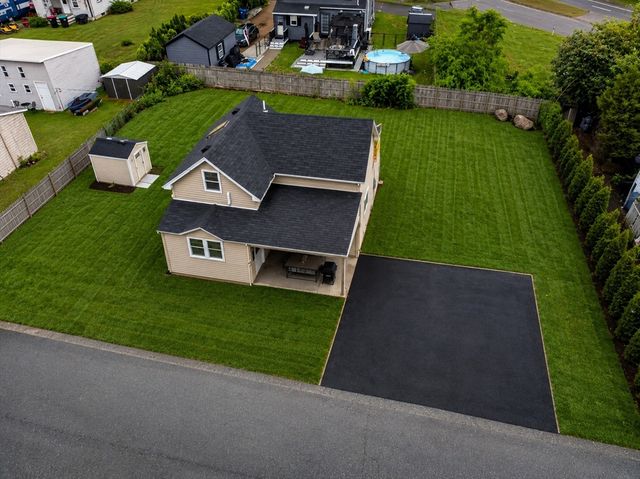 11 S Berryman St, Westport, MA 02790