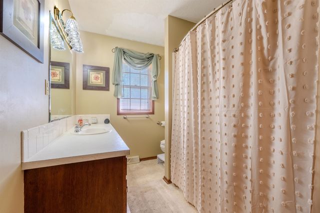 924 E Kay, Derby, KS 67037