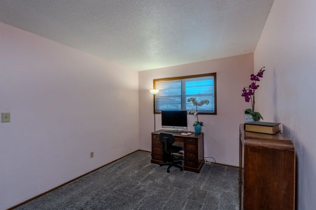 924 E Kay, Derby, KS 67037